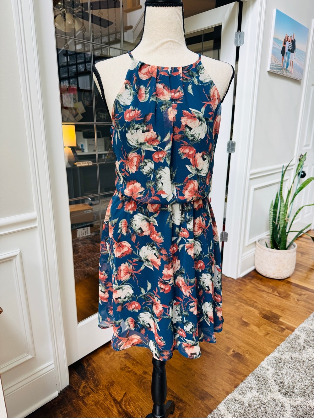Lush high-neck floral dress